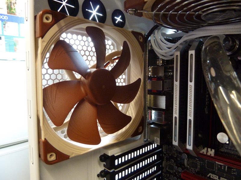Noctua NF-A14 FLX