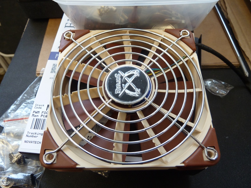 Noctua NF-F12 PWM