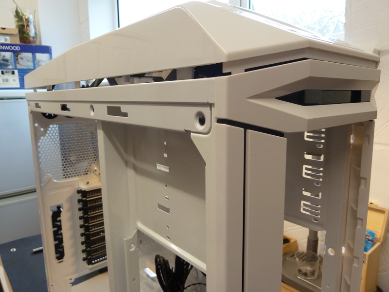 CM Strom Stryker Push/Pull Case Handle Radiator Modification