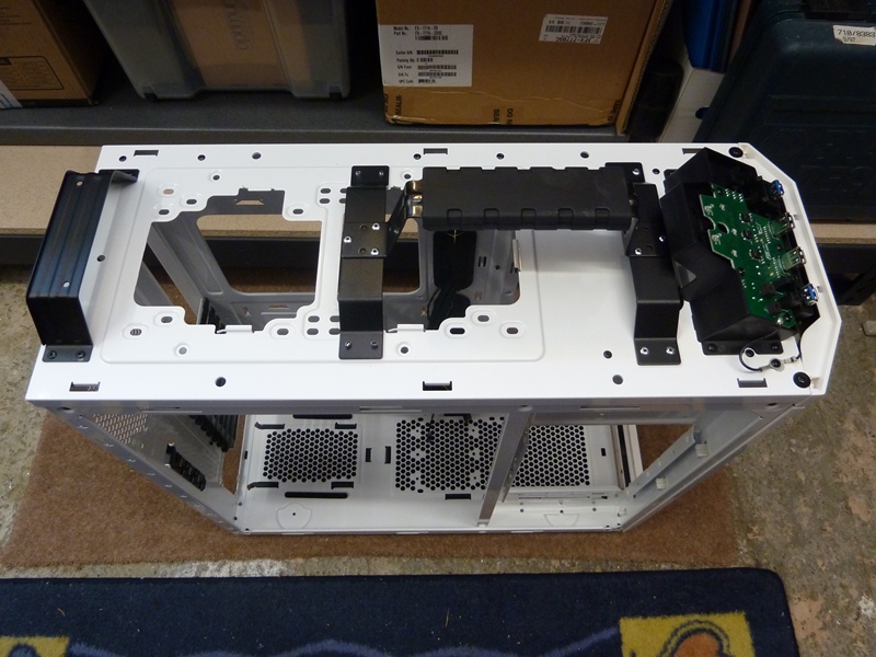 CM Strom Stryker Push/Pull Case Handle Radiator Modification
