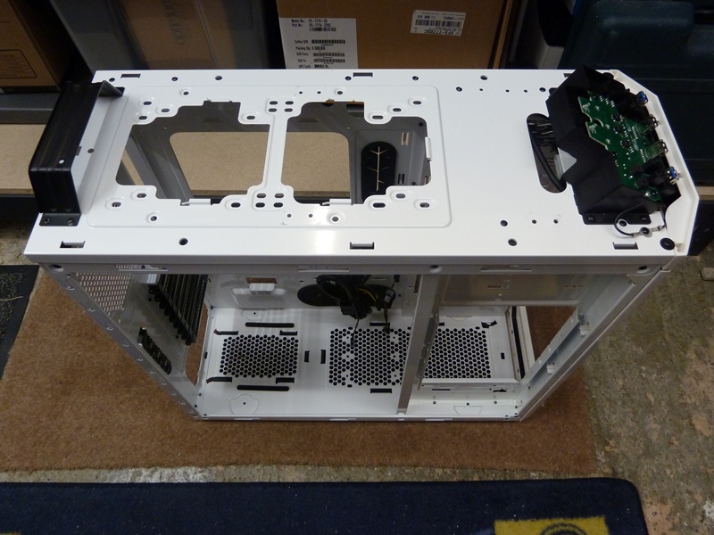 CM Strom Stryker Push/Pull Case Handle Radiator Modification