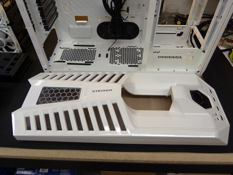CM Storm Stryker Case Modification